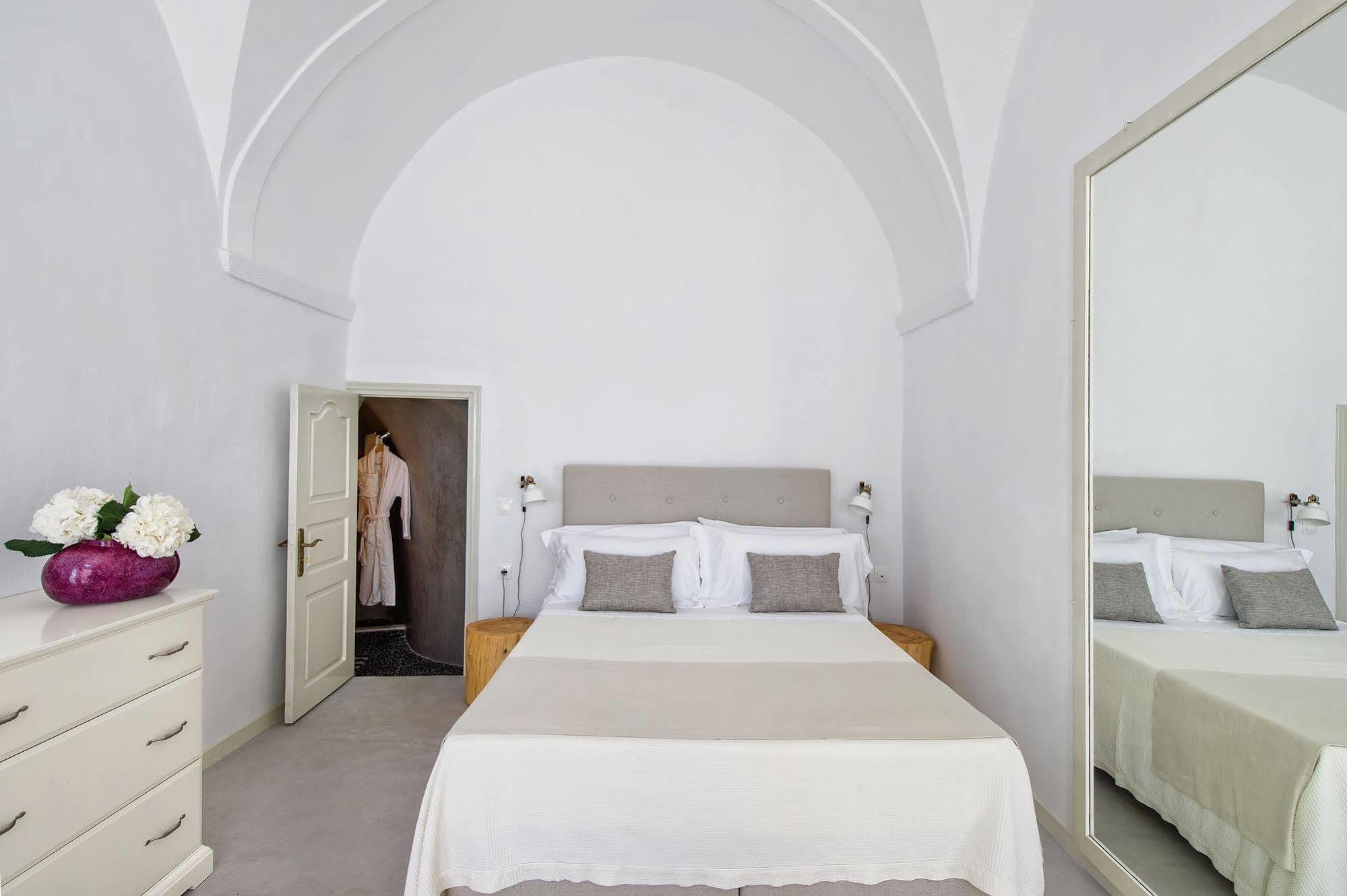 Villa Calliope Aegean Views Oia  Ngoại thất bức ảnh